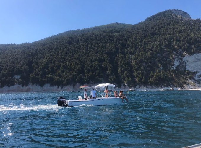 Gite in barca e attività nella Riviera del Conero