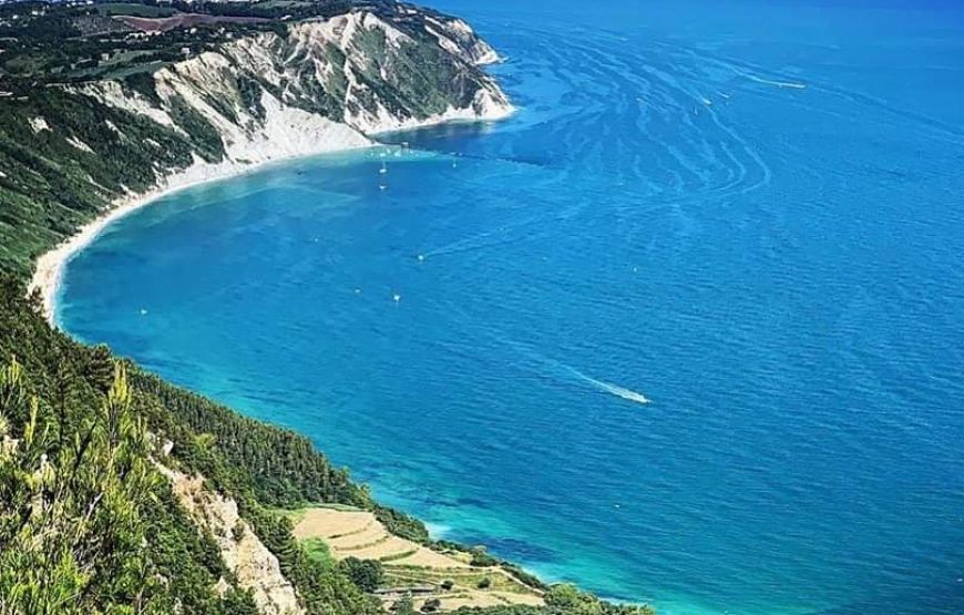 Passeggiata al Conero: tra mare e natura