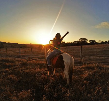 ALBA A CAVALLO TRA MARE E COLLINE